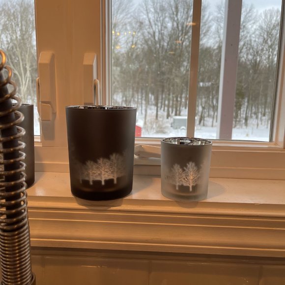 Two's Company Bright and Antique Silver Tree Votives - Set of 4. - Picture 3 of 14